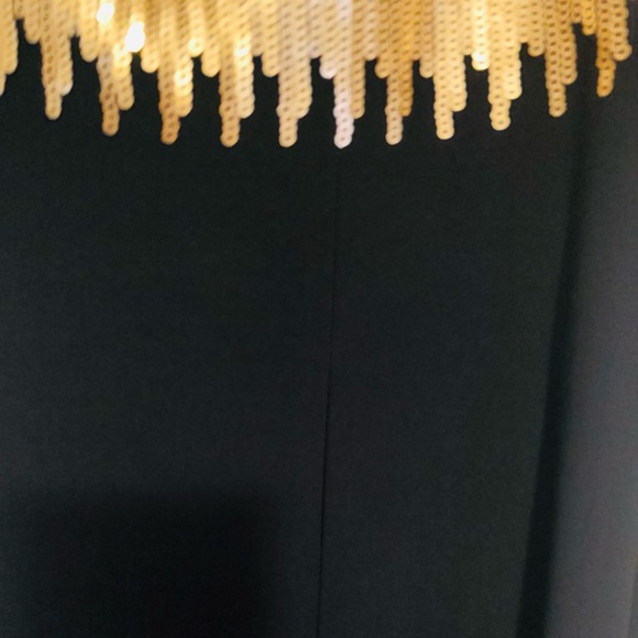 David Meister Evening Gown. Gold and Black Sequins. Jersey Fabric. Size 14. - Picture 10 of 15